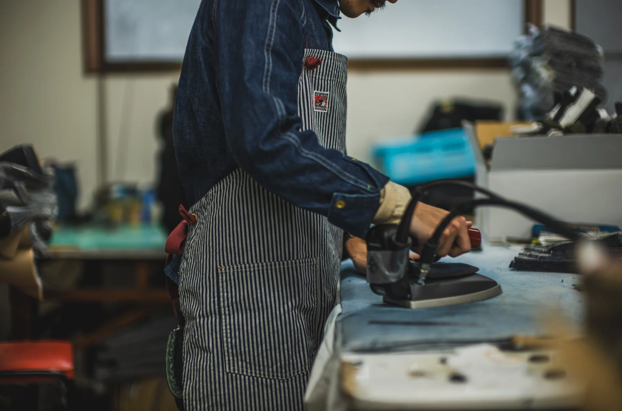 TCB Work Apron - Image 9